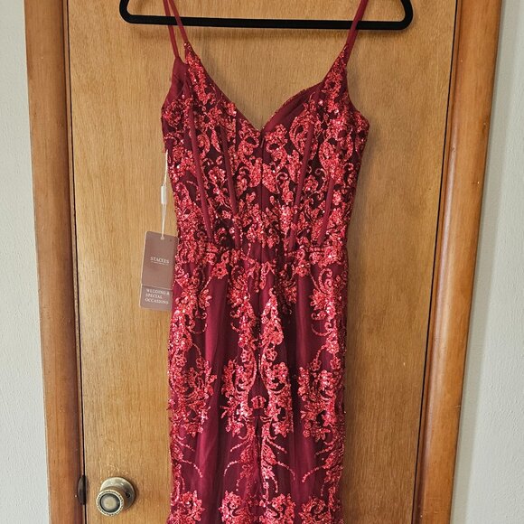 Prom dress - Picture 2 of 6